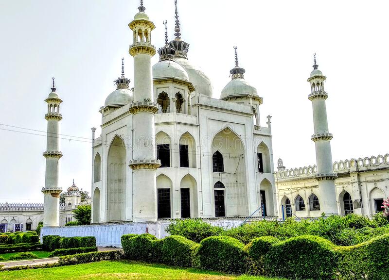 Berkas:Chhota-imambara-lucknow (7).jpg