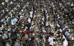 Iftar in the Holy Shrine of Imam al-Rida (a).