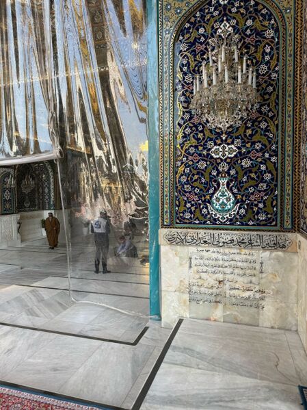 پرونده:یادبود فضولی.jpg