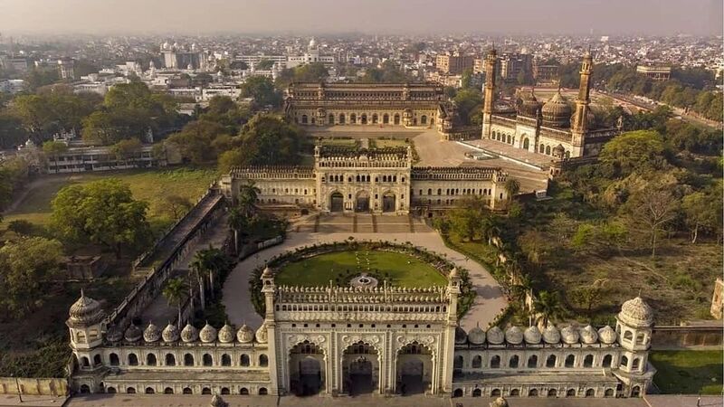 Berkas:Bada-Imambara.jpg