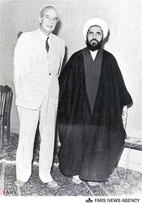 عبد الفتاح عبد المقصود إلى جانب محمد مفتح في سفره إلى إيران