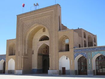 نمایی از مسجد ملک کرمان