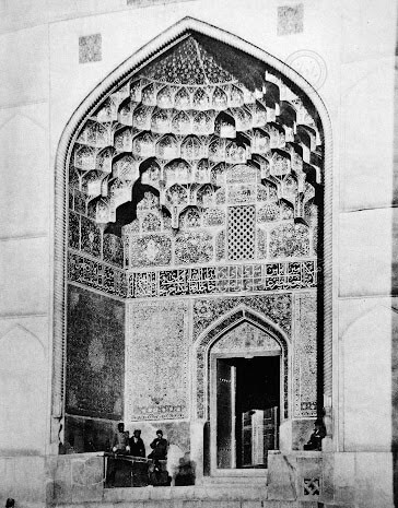 عکس قدیمی ورودی مسجد