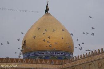 La cúpula dorada del Santuario del Imam Ali (P) en Nayaf