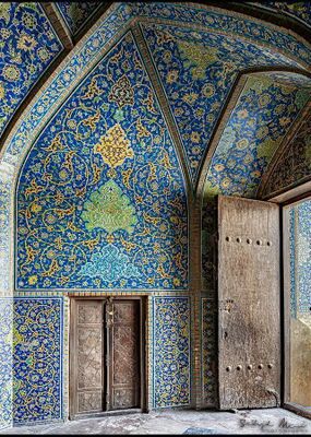مسجد شیخ لطف‌الله (۱۰۲۸ق)، از مسجدهای تاریخی اصفهان
